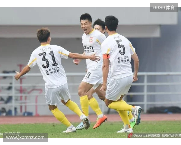 老兵不死!37岁谭龙中国顶级联赛出场200场,其中亚泰193场进87球